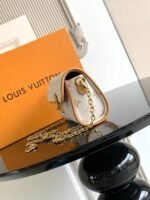 Louis Vuitton M26583 Pochette Camille - Image 5