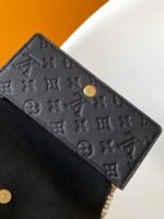 Louis Vuitton M46919 Wallet On Chain Lily - Image 9