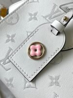 Louis Vuitton M11274 OnTheGo East West - Image 5