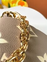 Louis Vuitton M45836 Favorite - Image 11