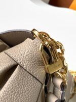 Louis Vuitton M45836 Favorite - Image 8