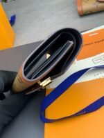 Louis Vuitton M68725 Dauphine Compact Wallet - Image 6