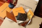 Louis Vuitton M69408 Multiple Wallet - Image 2