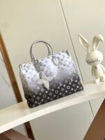 Louis Vuitton M11847 OnTheGo MM - Image 4