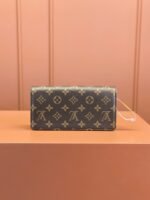 Louis Vuitton M82509 Wallet On Chain Lily - Image 4