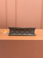 Louis Vuitton M82509 Wallet On Chain Lily - Image 5