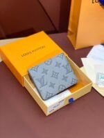 Louis Vuitton M81383 Multiple Wallet - Image 3