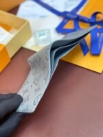 Louis Vuitton M81383 Multiple Wallet - Image 7