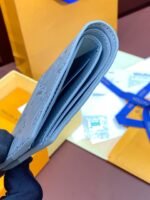 Louis Vuitton M81383 Multiple Wallet - Image 5