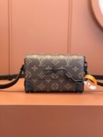 Louis Vuitton M83613 Steamer Wearable Wallet - Image 2