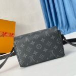 Louis Vuitton M81783 Steamer Wearable Wallet - Image 4