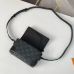 Louis Vuitton M81783 Steamer Wearable Wallet - Image 5
