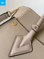 Louis Vuitton M58485 On My Side MM - Image 9