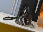 Louis Vuitton M13260 LV x TM OnTheGo East West Chain - Image 3