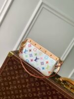 Louis Vuitton M13404 LV x TM Pochette Accessoires - Image 6