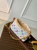Louis Vuitton M13404 LV x TM Pochette Accessoires - Image 5