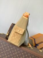 Louis Vuitton M12697 Hobo Cargo - Image 5