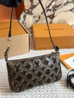 Louis Vuitton M26473 Pochette Accessoires - Image 5
