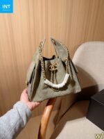 CHANEL 25 Small Handbag - Image 3