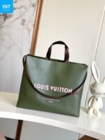 Louis Vuitton M26082 Shopper Tote MM - Image 4