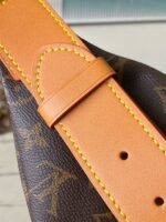 Louis Vuitton M14019 Rush Bumbag - Image 8