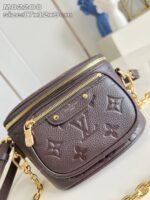Louis Vuitton M13827 Mini Bumbag - Image 3