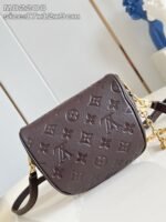Louis Vuitton M13827 Mini Bumbag - Image 5