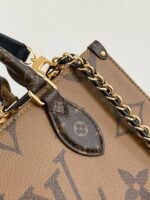 Louis Vuitton M14236 OnTheGo East West Chain - Image 10