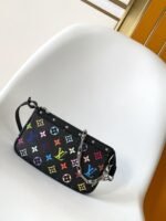 Louis Vuitton M13663 LV x TM Pochette Accessoires - Image 4