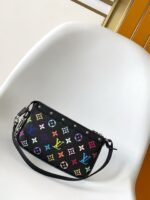 Louis Vuitton M13663 LV x TM Pochette Accessoires - Image 6