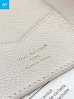 Louis Vuitton M25917 Passport Cover - Image 12