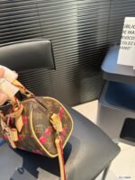 Louis Vuitton M13094 LV x TM Speedy Bandoulière 20 - Image 7