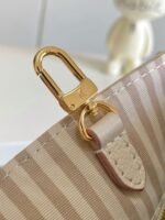 Louis Vuitton M14403 OnTheGo PM - Image 7