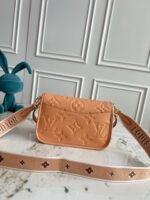 Louis Vuitton M11817 Diane - Image 4