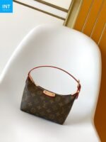 Louis Vuitton M27509 Pochette Hills - Image 3