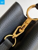 Louis Vuitton M24727 Capucines MM - Image 6