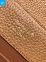 Louis Vuitton M25089 Capucines BB - Image 11