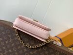 Louis Vuitton M14208 Pochette Métis East West - Image 5