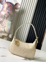 Louis Vuitton M82519 Mini Moon - Image 6