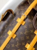 Louis Vuitton M13202 Christopher MM - Image 6