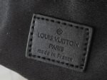 Louis Vuitton M12636 Pulse Wearable Wallet - Image 10