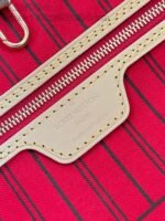 Louis Vuitton M12096 Neverfull Bandoulière Inside Out MM - Image 14