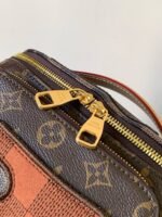 Louis Vuitton M15271 Rush Bumbag - Image 9