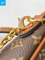 Louis Vuitton M27096 Solo - Image 9