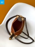 Louis Vuitton M15072 Side Trunk MM - Image 9