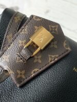 Louis Vuitton M26039 Express PM - Image 10