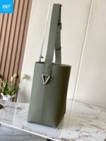 Louis Vuitton M26747 Verso Hobo - Image 5
