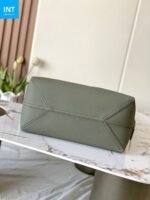 Louis Vuitton M26747 Verso Hobo - Image 10