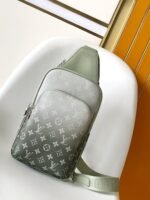 Louis Vuitton M11702 Avenue Slingbag - Image 2