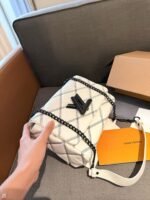 Louis Vuitton GO-14 Medium Gloves - Image 4